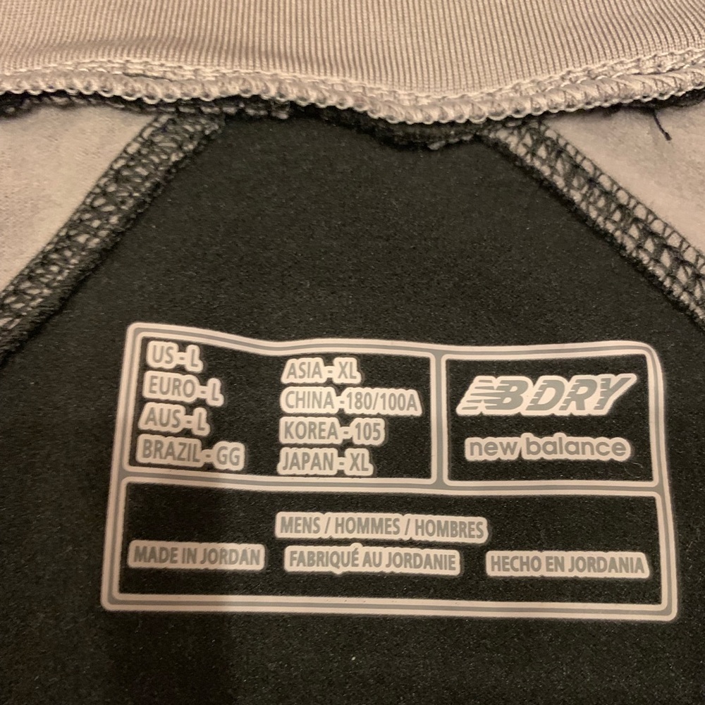 New Balance NWT half-zip performance pullover - Picture 4 of 6